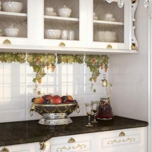 Monopole Moscatel White